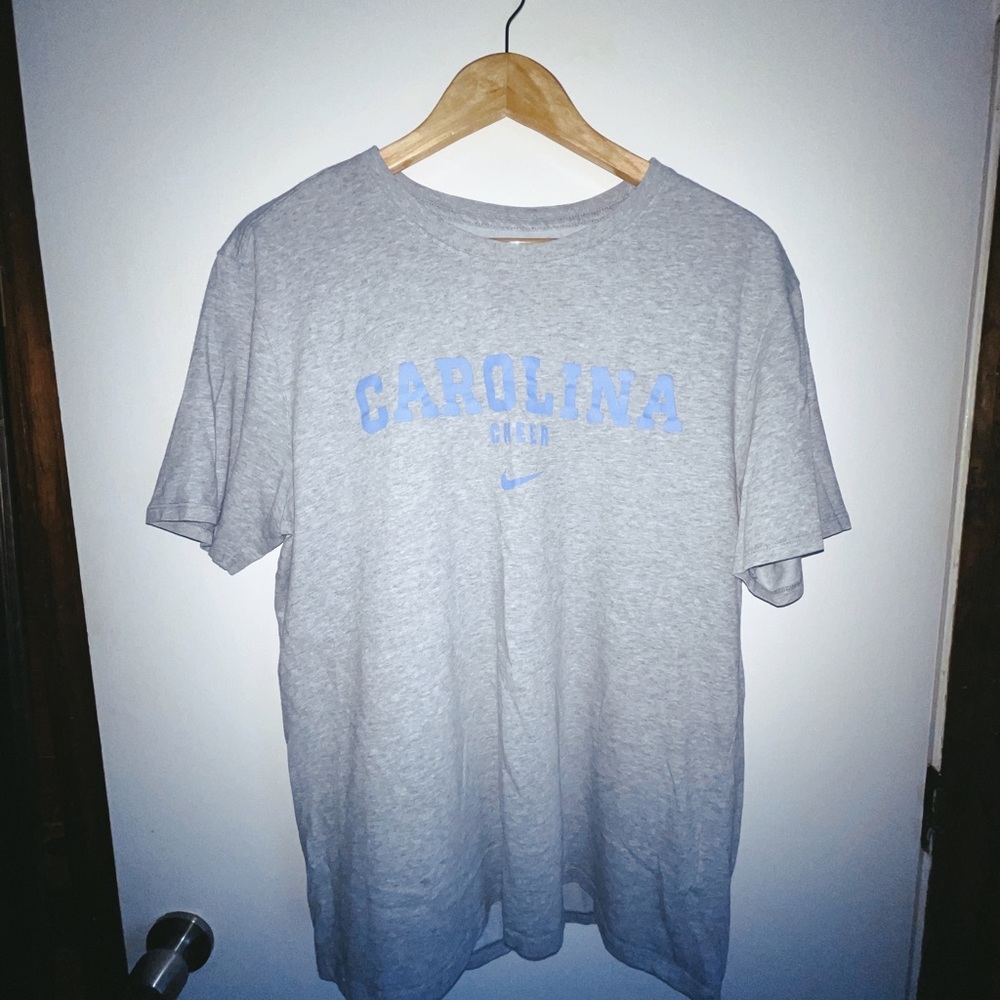 Light Grey Athletic Carolina Cheer shirt🩵🩶